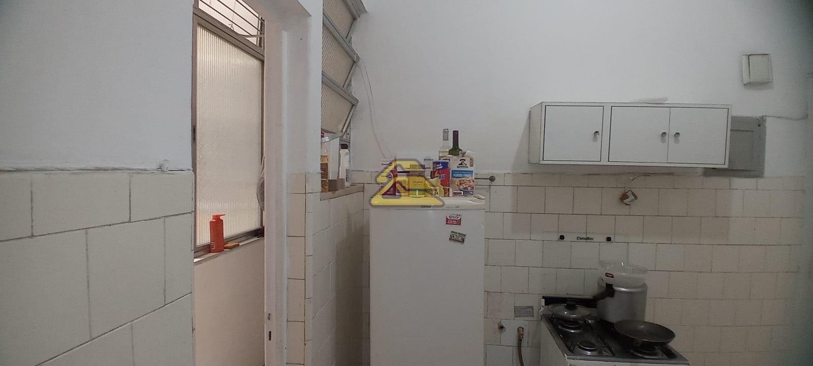 Apartamento à venda com 2 quartos, 77m² - Foto 13