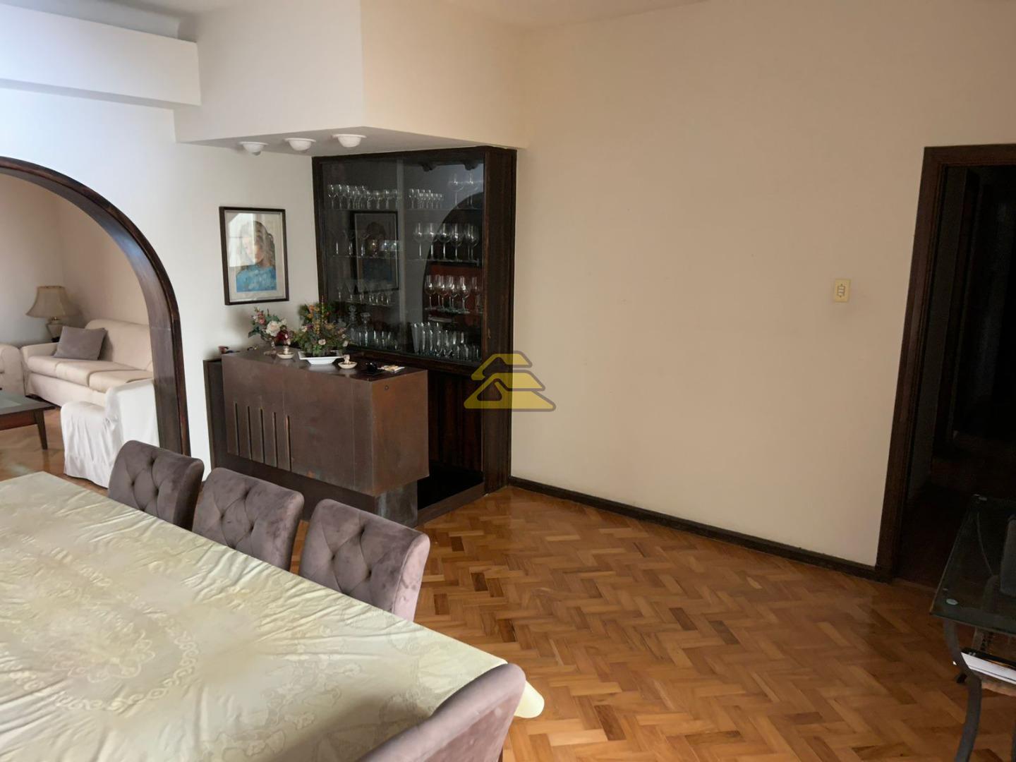 Apartamento à venda com 3 quartos, 173m² - Foto 3