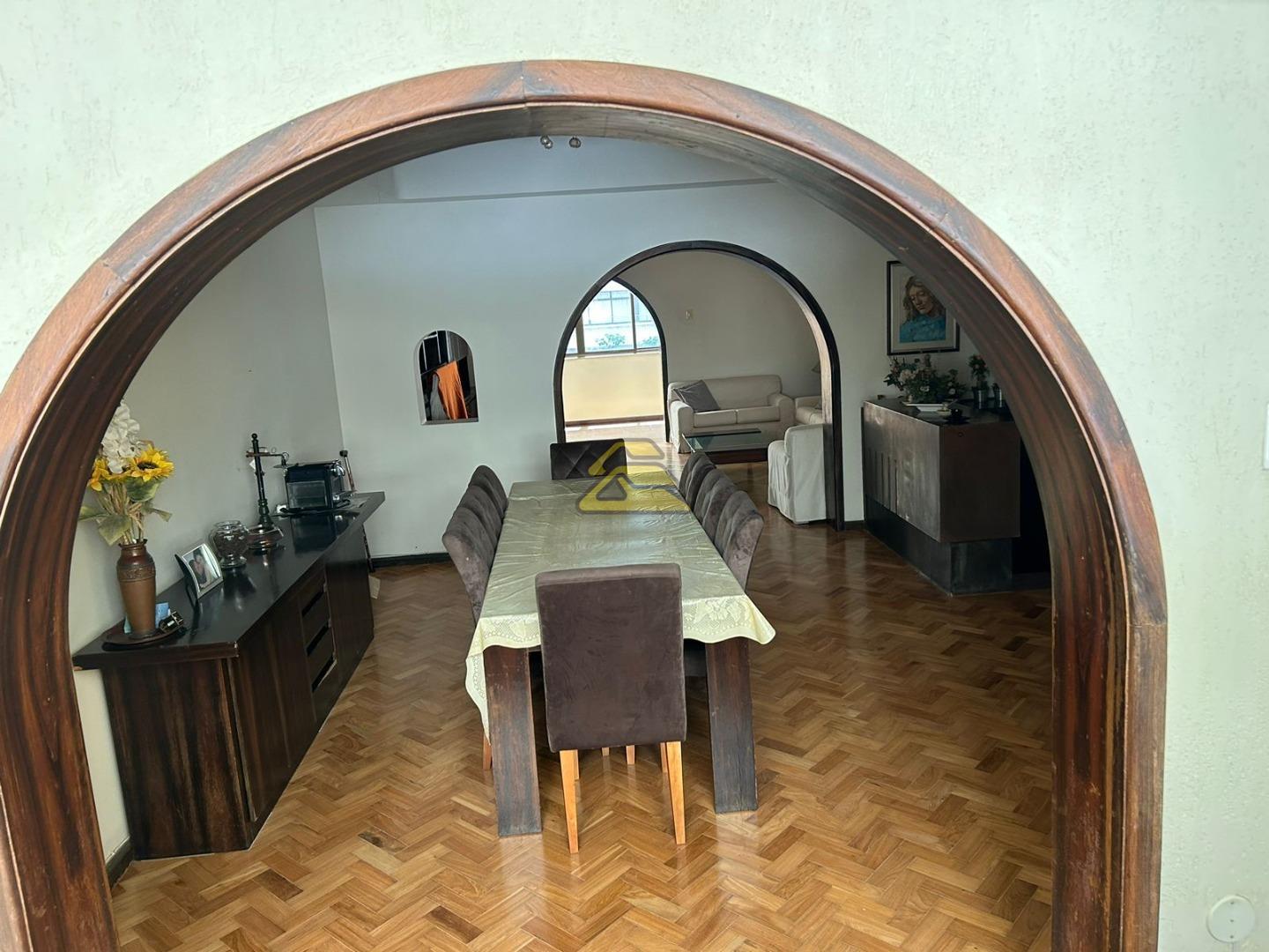 Apartamento à venda com 3 quartos, 173m² - Foto 4