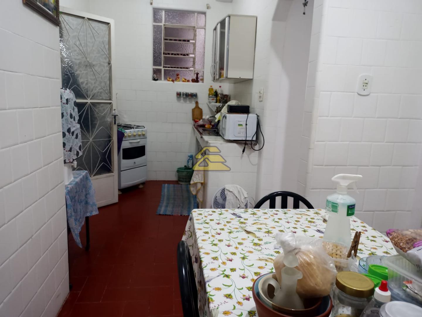 Casa para alugar com 3 quartos, 90m² - Foto 12