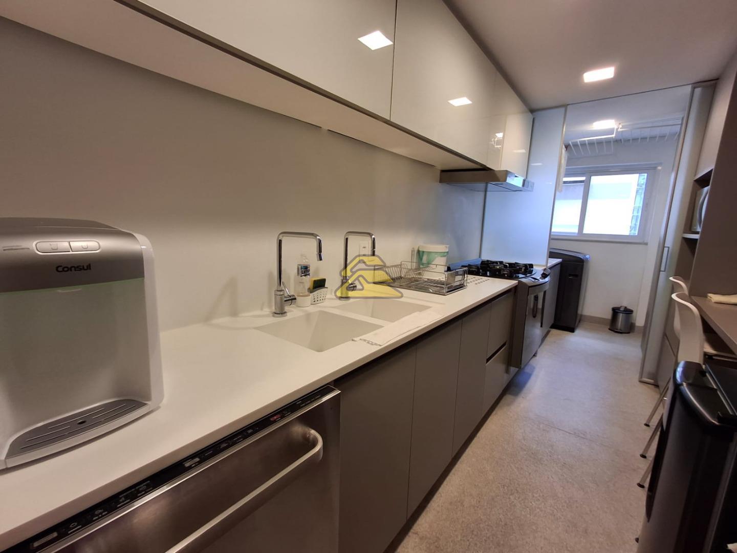 Apartamento à venda com 3 quartos, 158m² - Foto 16