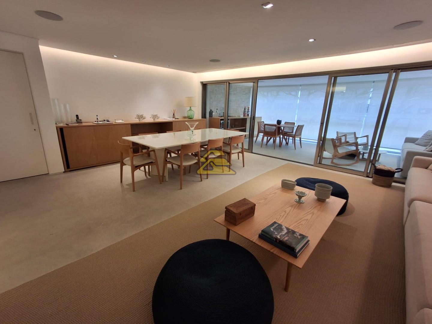 Apartamento à venda com 3 quartos, 158m² - Foto 1