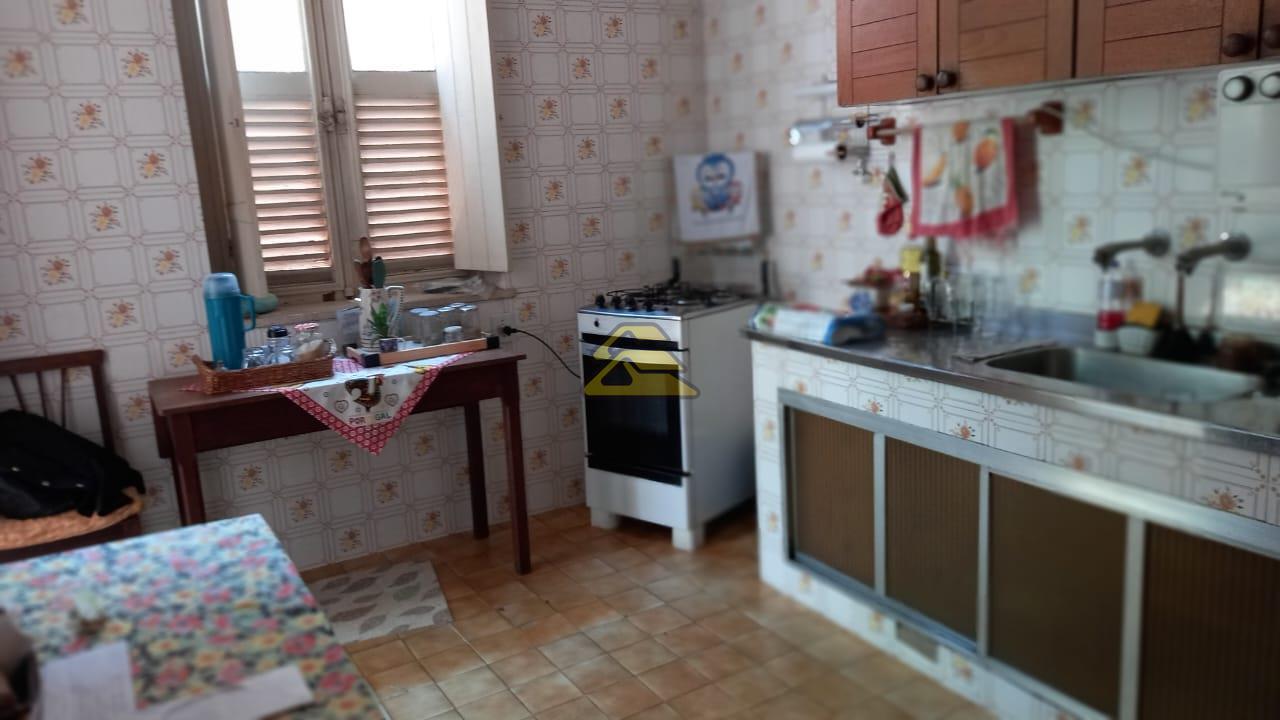 Casa à venda com 3 quartos, 193m² - Foto 19