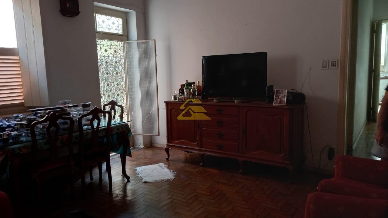 Casa à venda com 3 quartos, 193m² - Foto 2