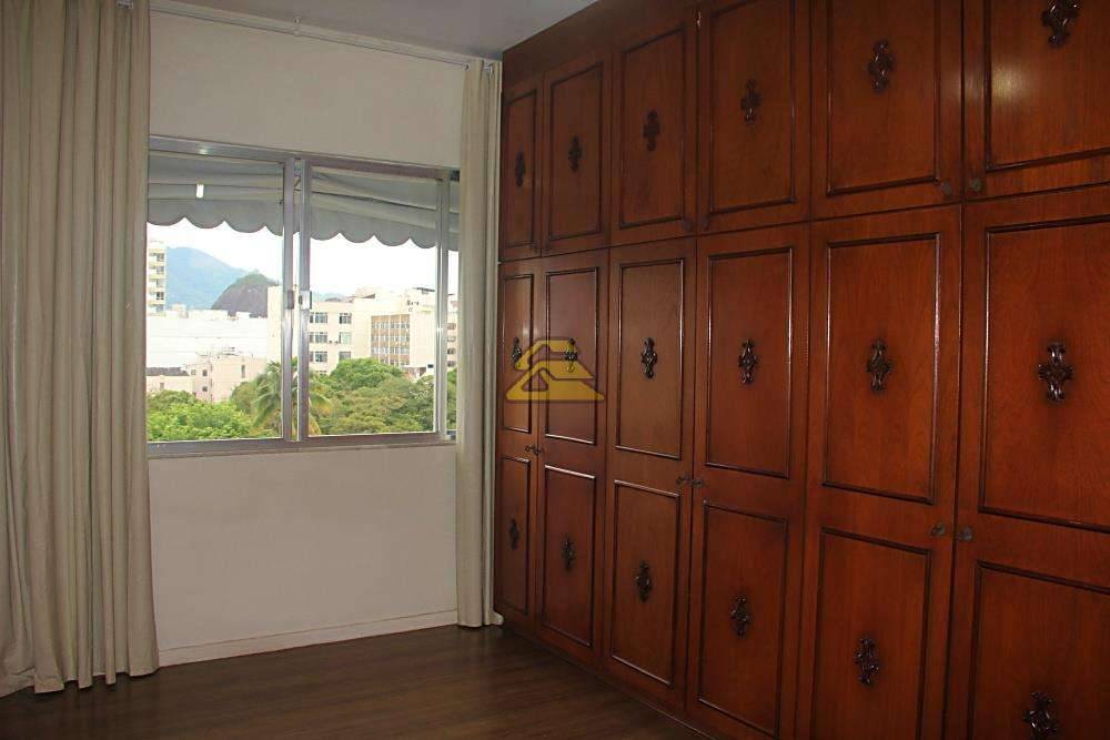 Apartamento à venda com 3 quartos, 107m² - Foto 10