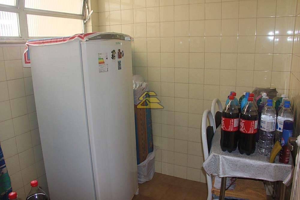 Apartamento à venda com 3 quartos, 107m² - Foto 28