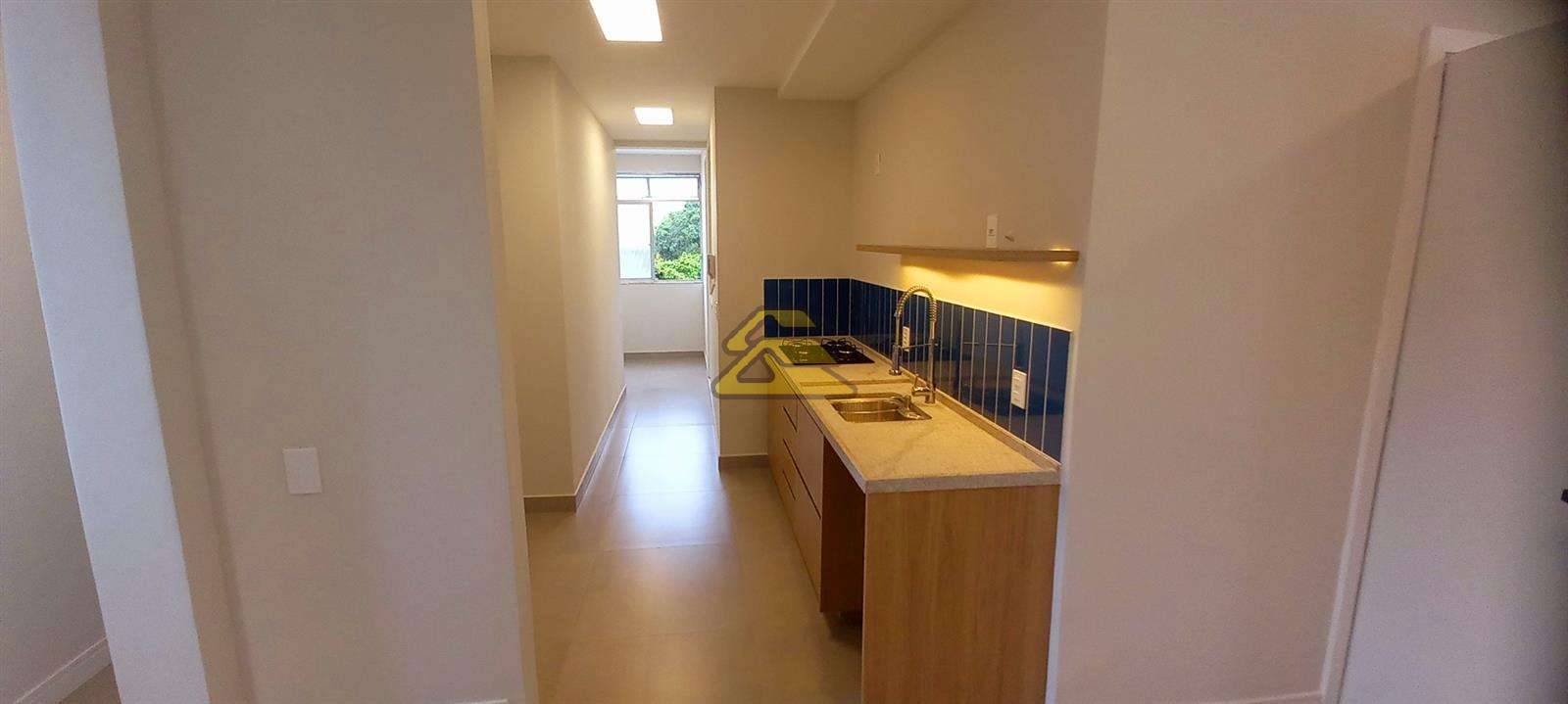 Apartamento à venda com 3 quartos, 120m² - Foto 12