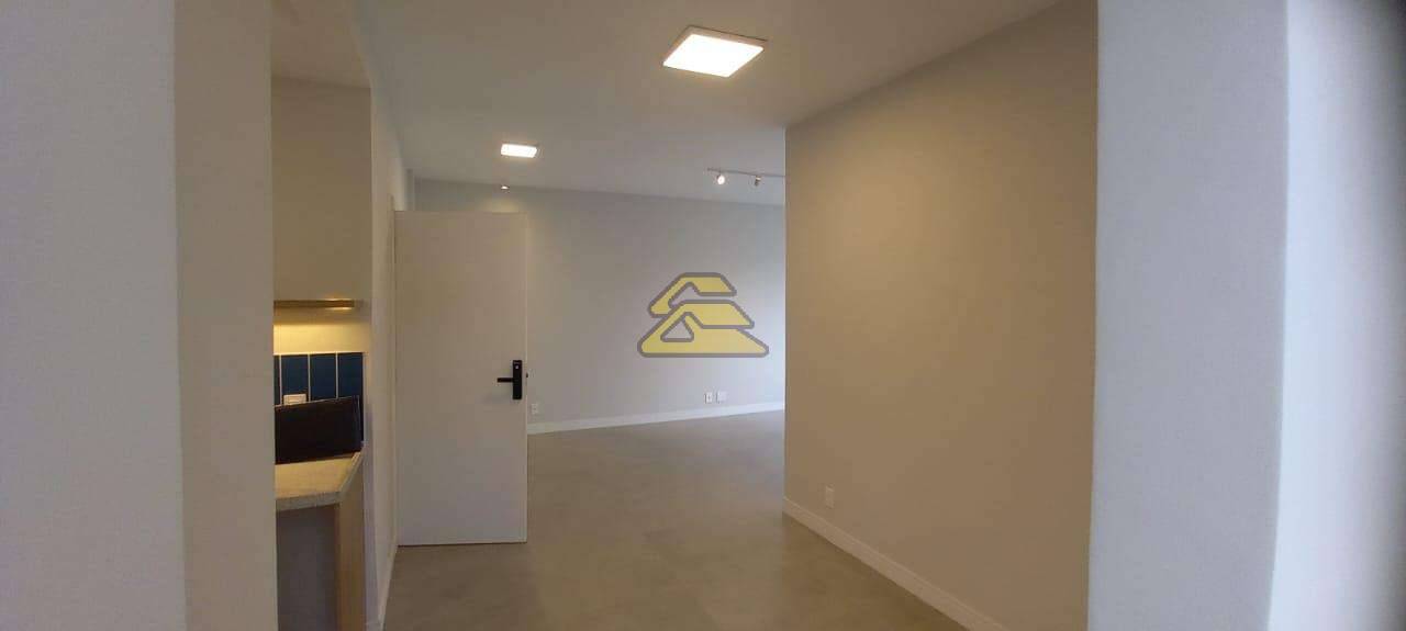 Apartamento à venda com 3 quartos, 120m² - Foto 2