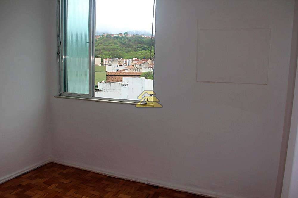 Apartamento à venda com 3 quartos, 76m² - Foto 8