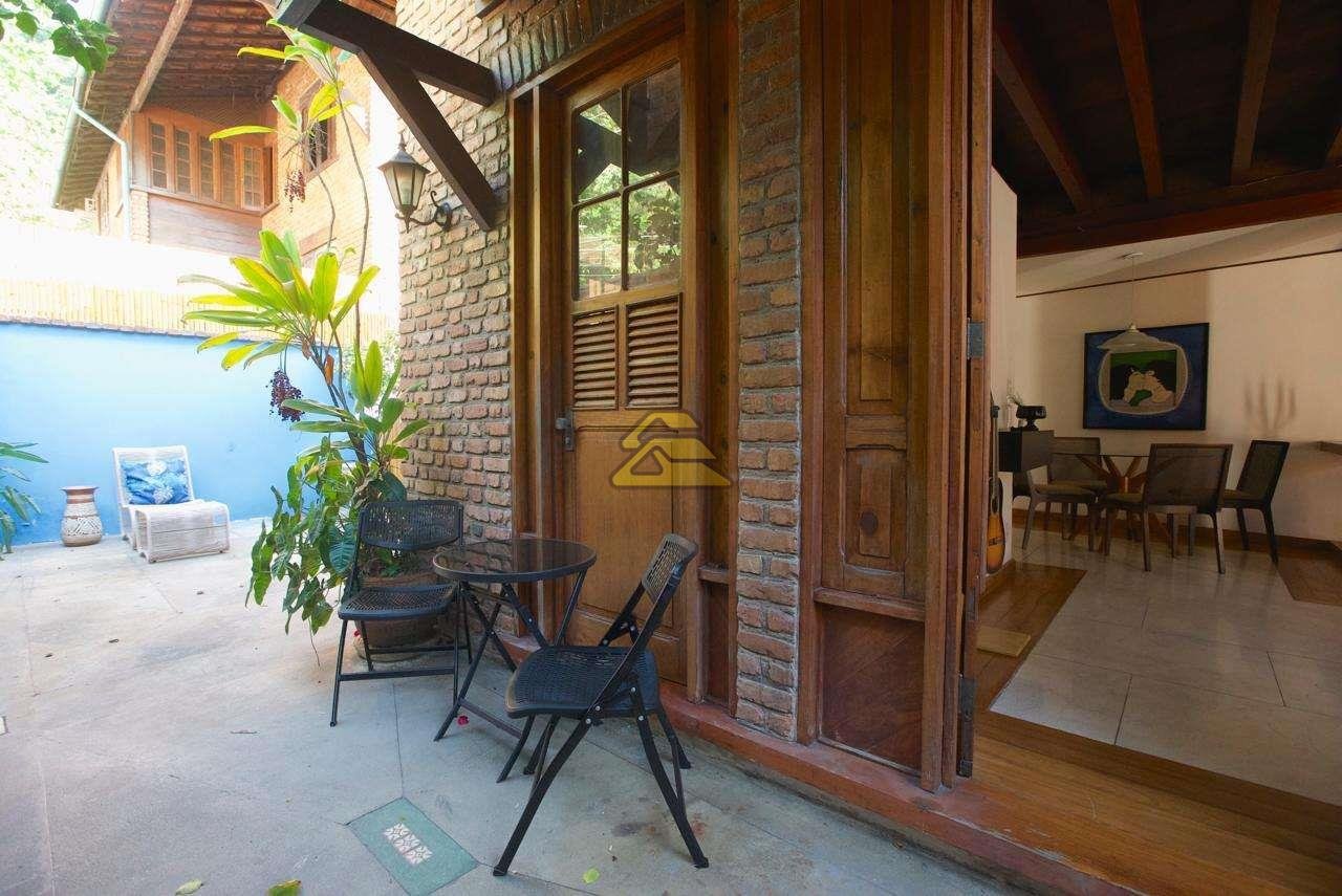 Casa à venda com 3 quartos, 176m² - Foto 30