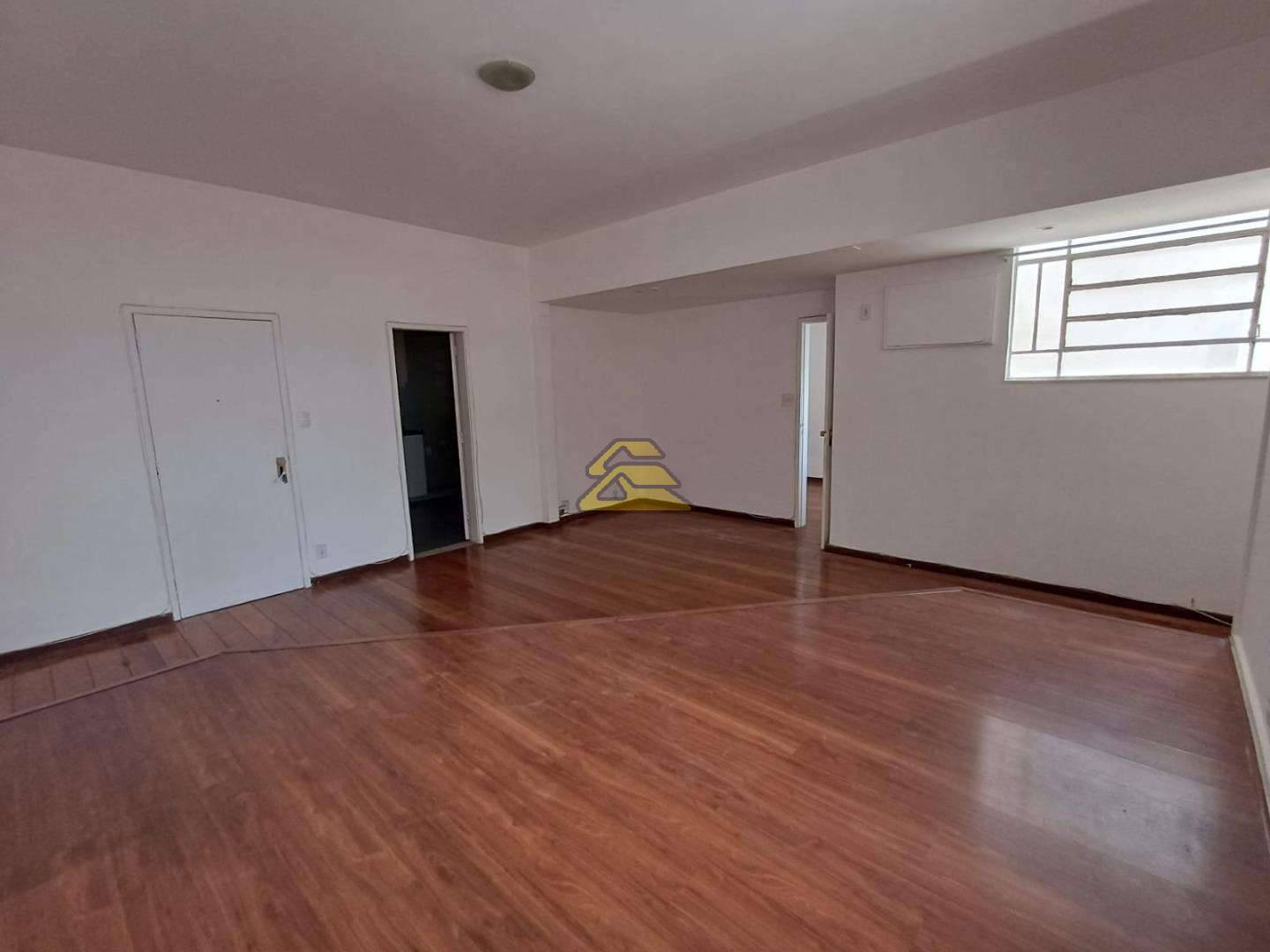 Apartamento à venda com 3 quartos, 95m² - Foto 2