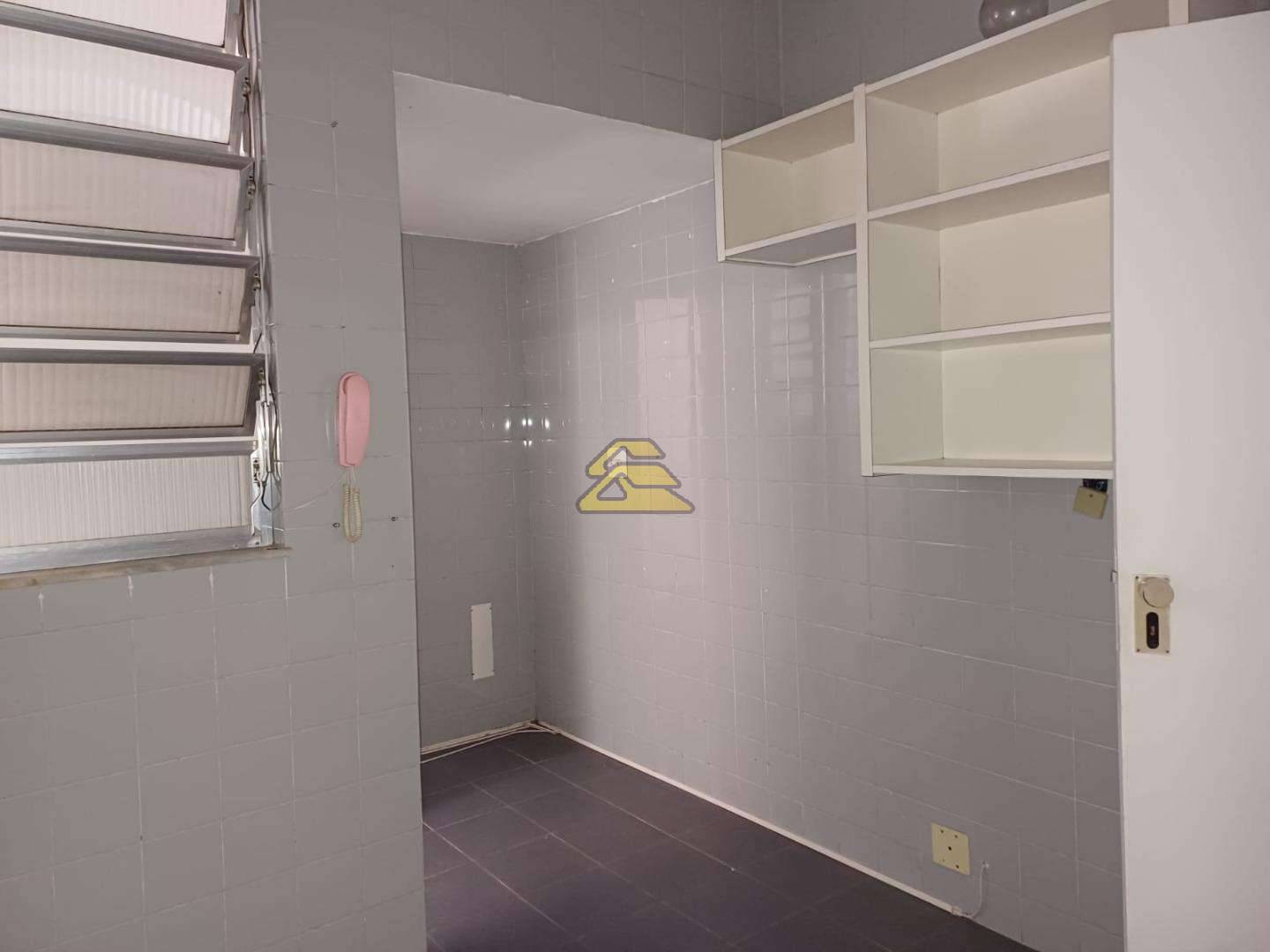 Apartamento à venda com 3 quartos, 95m² - Foto 14