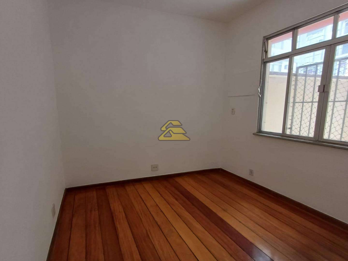 Apartamento à venda com 3 quartos, 95m² - Foto 3