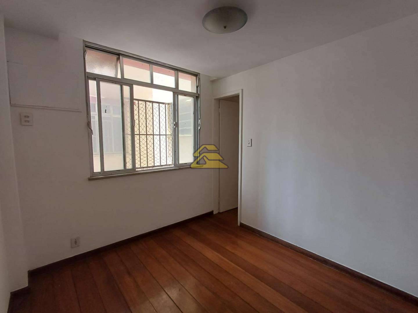 Apartamento à venda com 3 quartos, 95m² - Foto 9