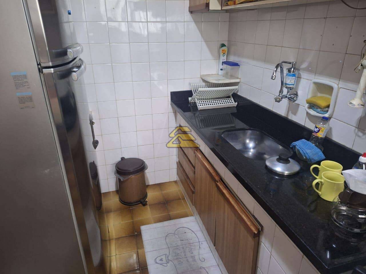 Apartamento à venda com 3 quartos, 97m² - Foto 21