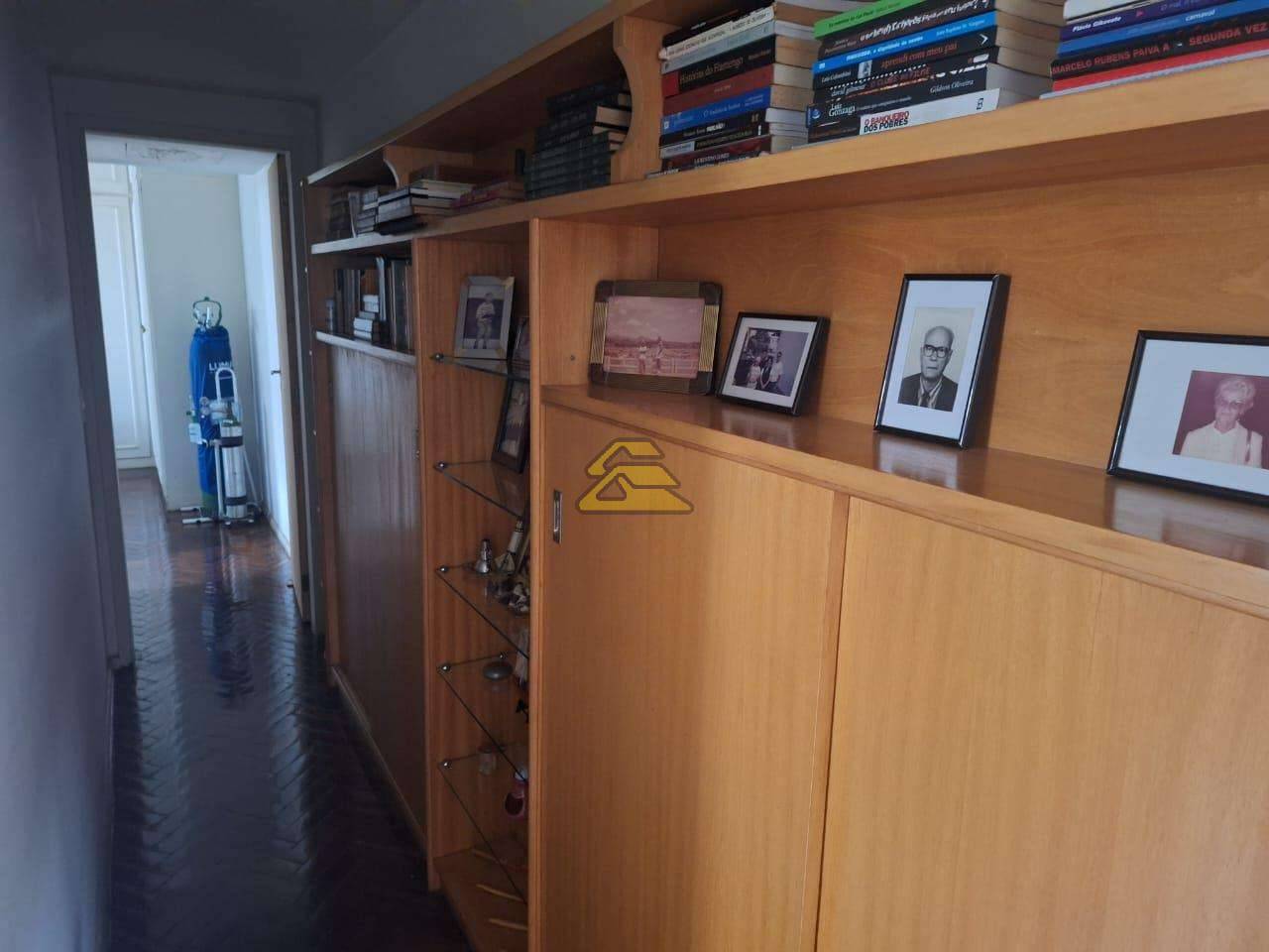 Apartamento à venda com 3 quartos, 97m² - Foto 9