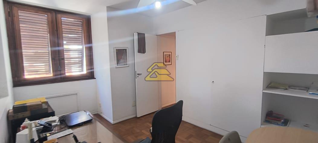 Apartamento à venda com 3 quartos, 122m² - Foto 20