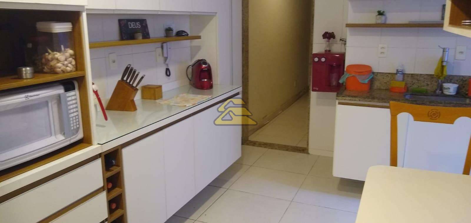 Casa à venda com 3 quartos, 212m² - Foto 20