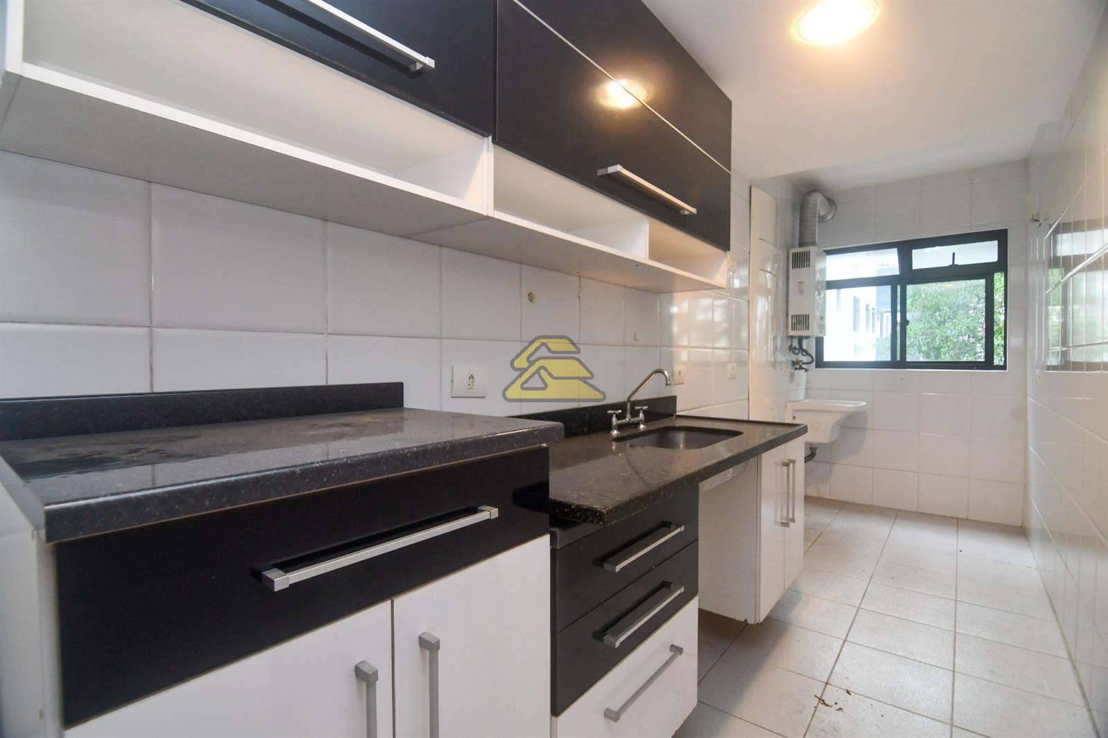 Apartamento à venda com 2 quartos, 66m² - Foto 10