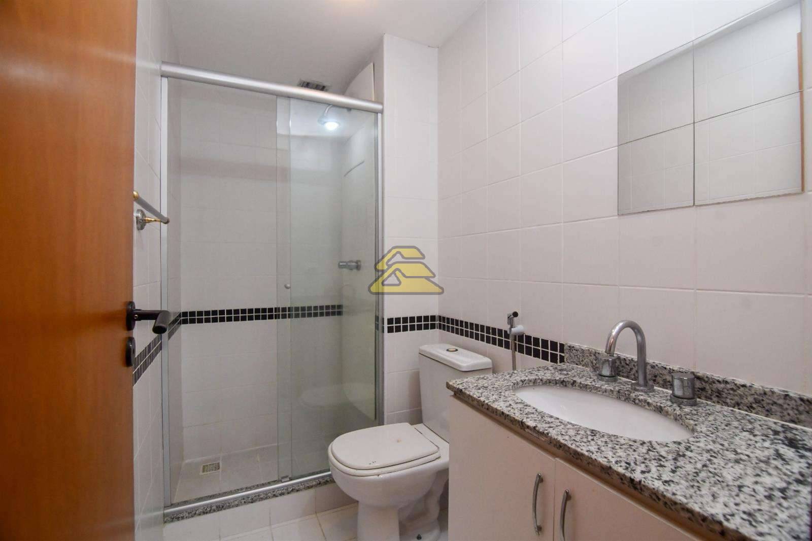 Apartamento à venda com 2 quartos, 66m² - Foto 16