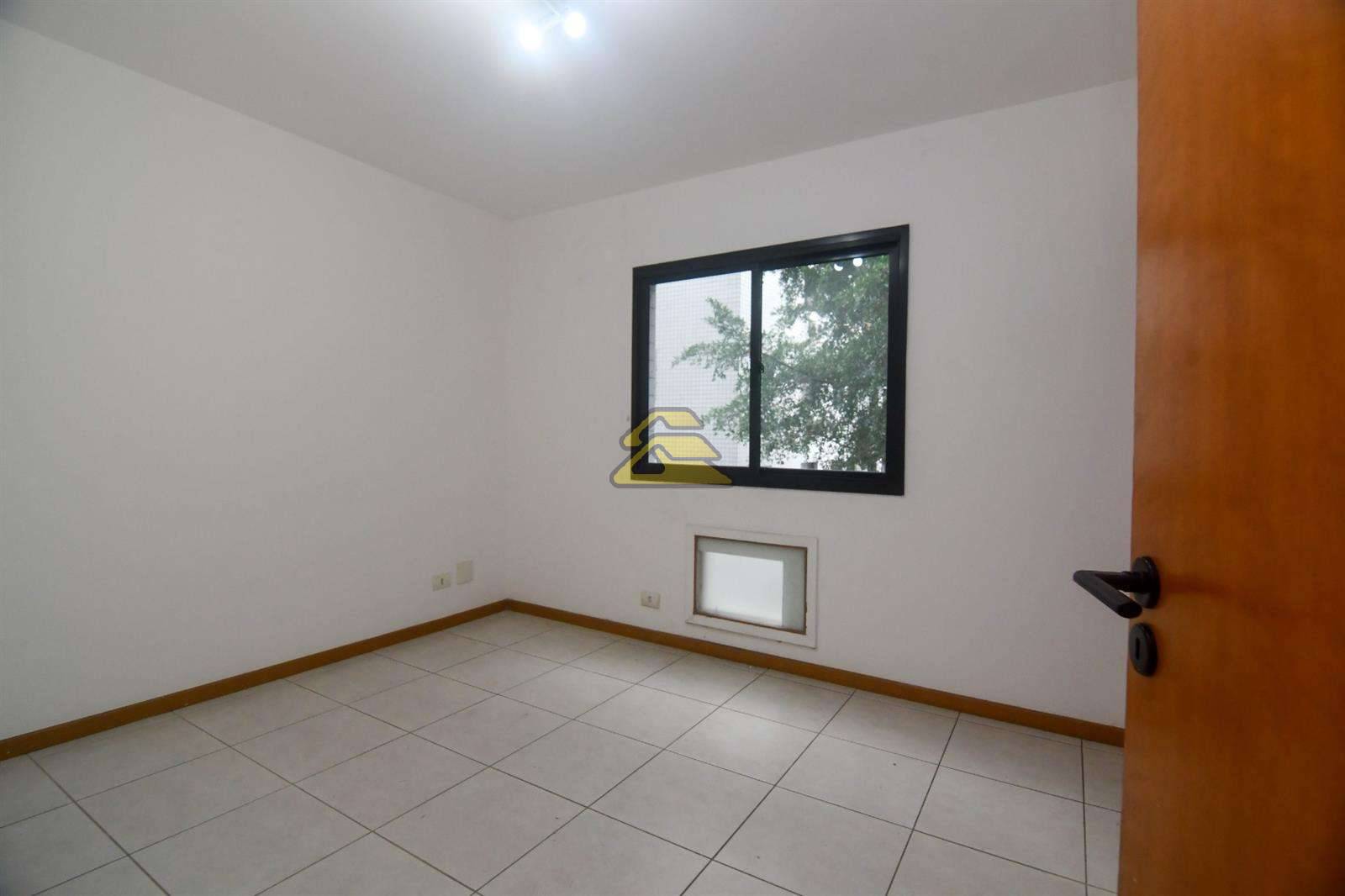 Apartamento à venda com 2 quartos, 66m² - Foto 9