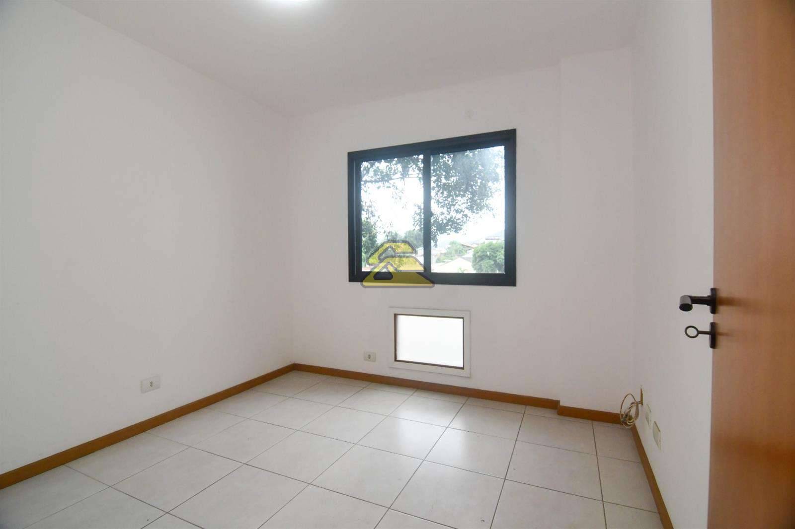 Apartamento à venda com 2 quartos, 66m² - Foto 7