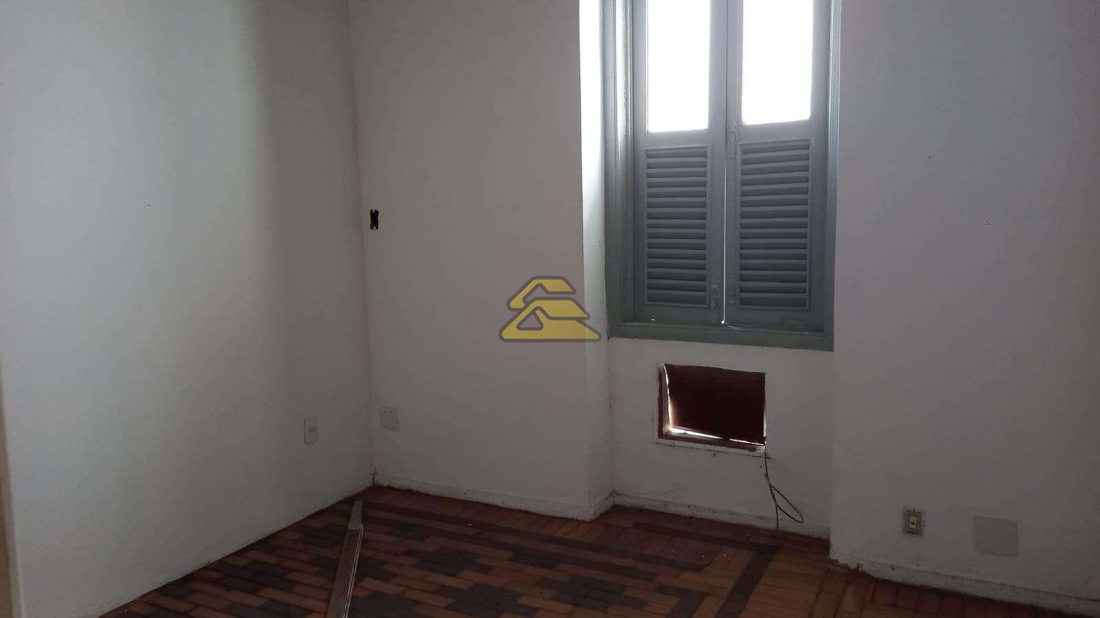 Casa à venda com 5 quartos, 227m² - Foto 15