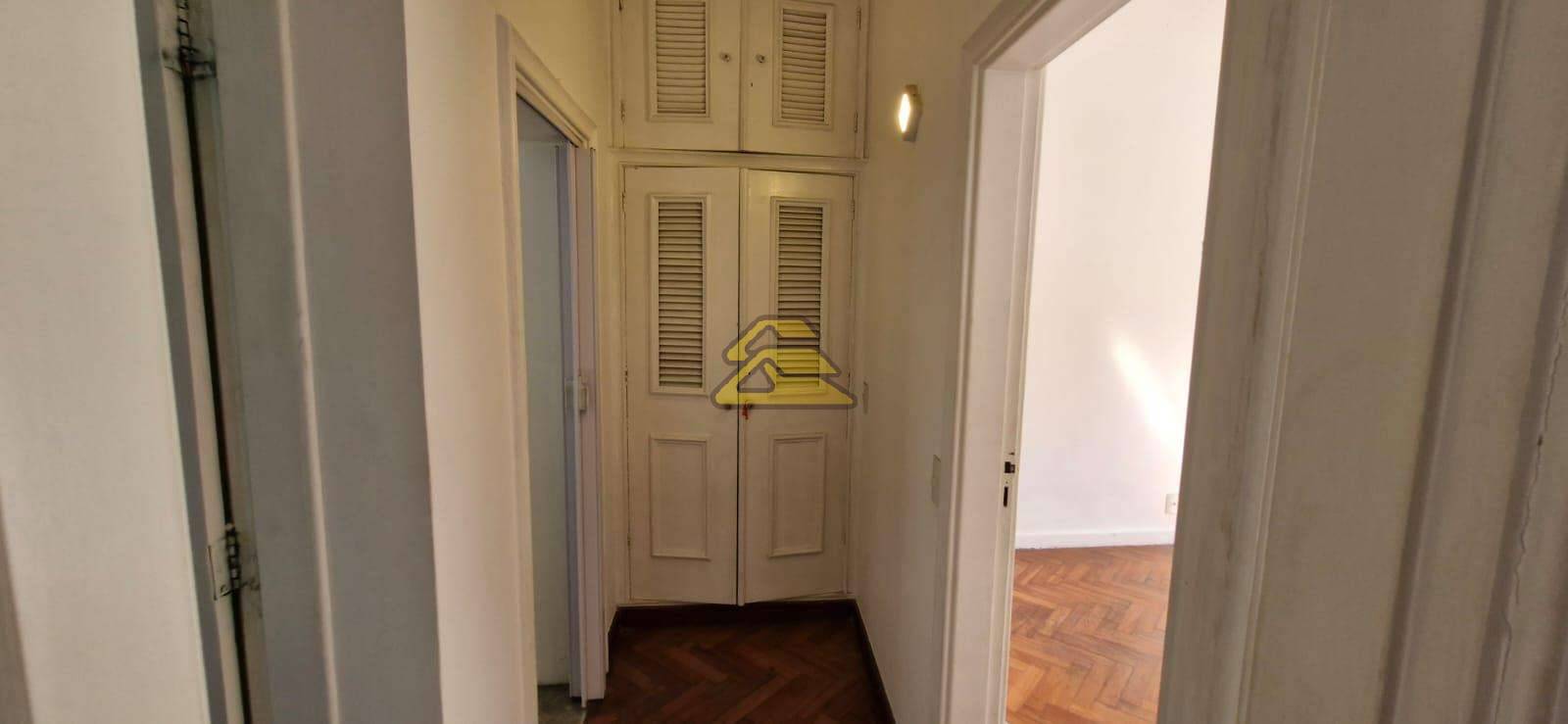 Casa à venda com 2 quartos, 136m² - Foto 14