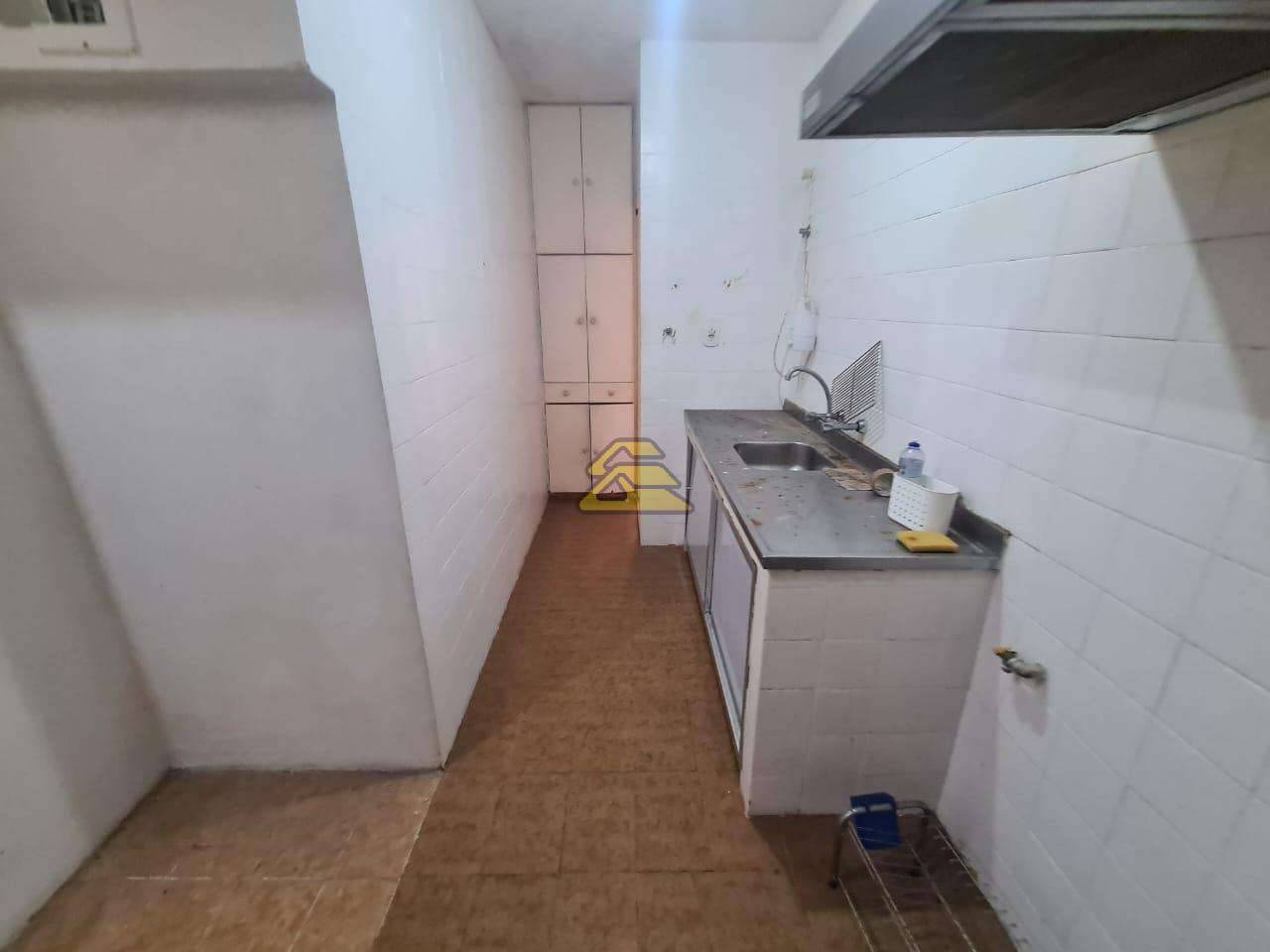 Apartamento à venda com 2 quartos, 70m² - Foto 16