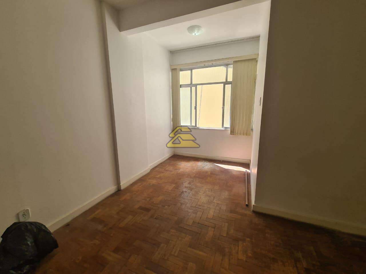 Apartamento à venda com 2 quartos, 70m² - Foto 5