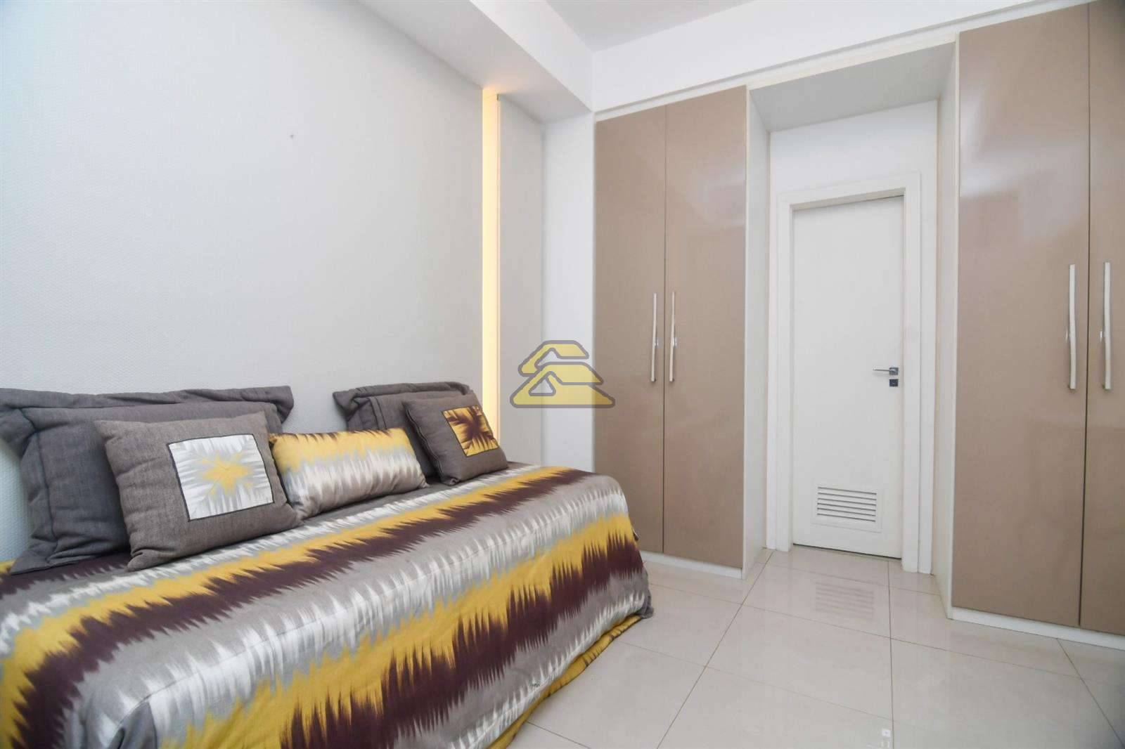 Apartamento à venda com 3 quartos, 146m² - Foto 13