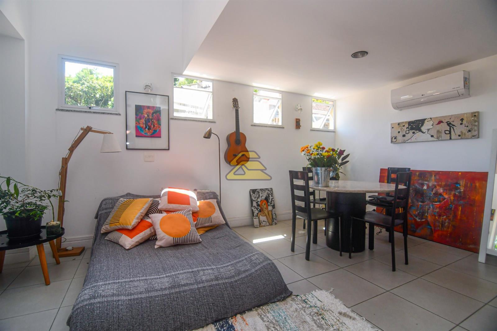 Apartamento à venda com 2 quartos, 75m² - Foto 6