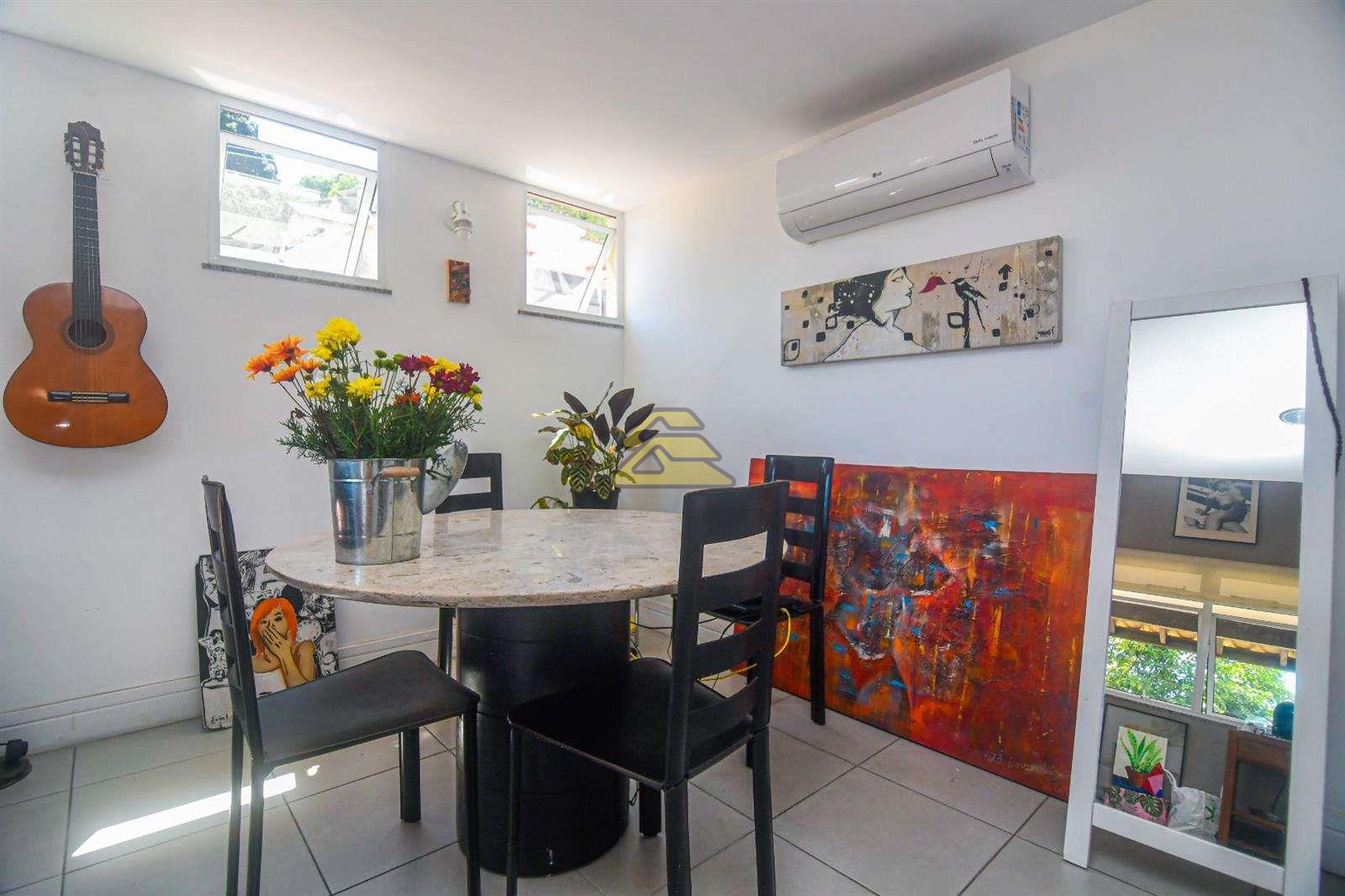 Apartamento à venda com 2 quartos, 75m² - Foto 7