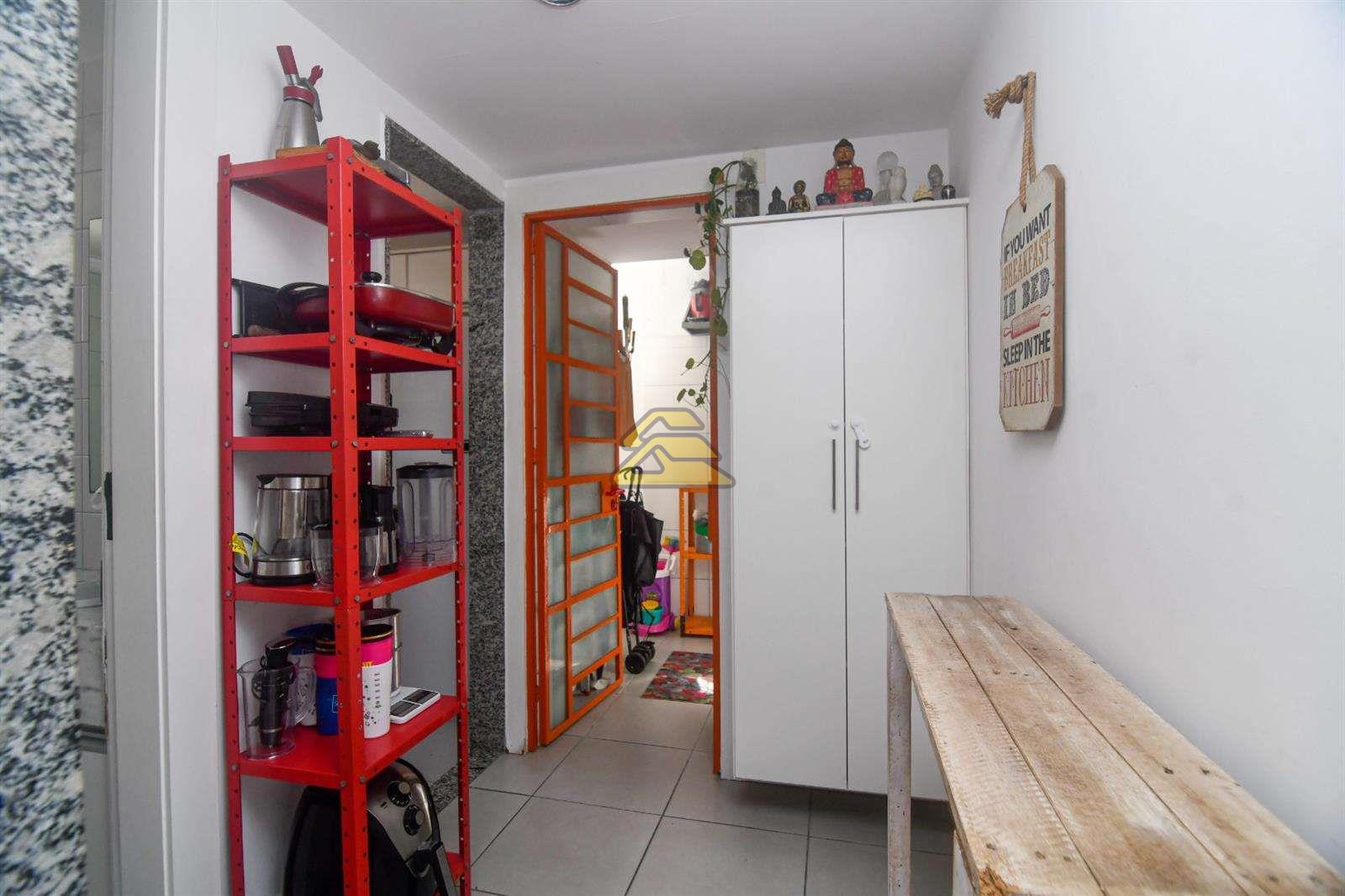 Apartamento à venda com 2 quartos, 75m² - Foto 13