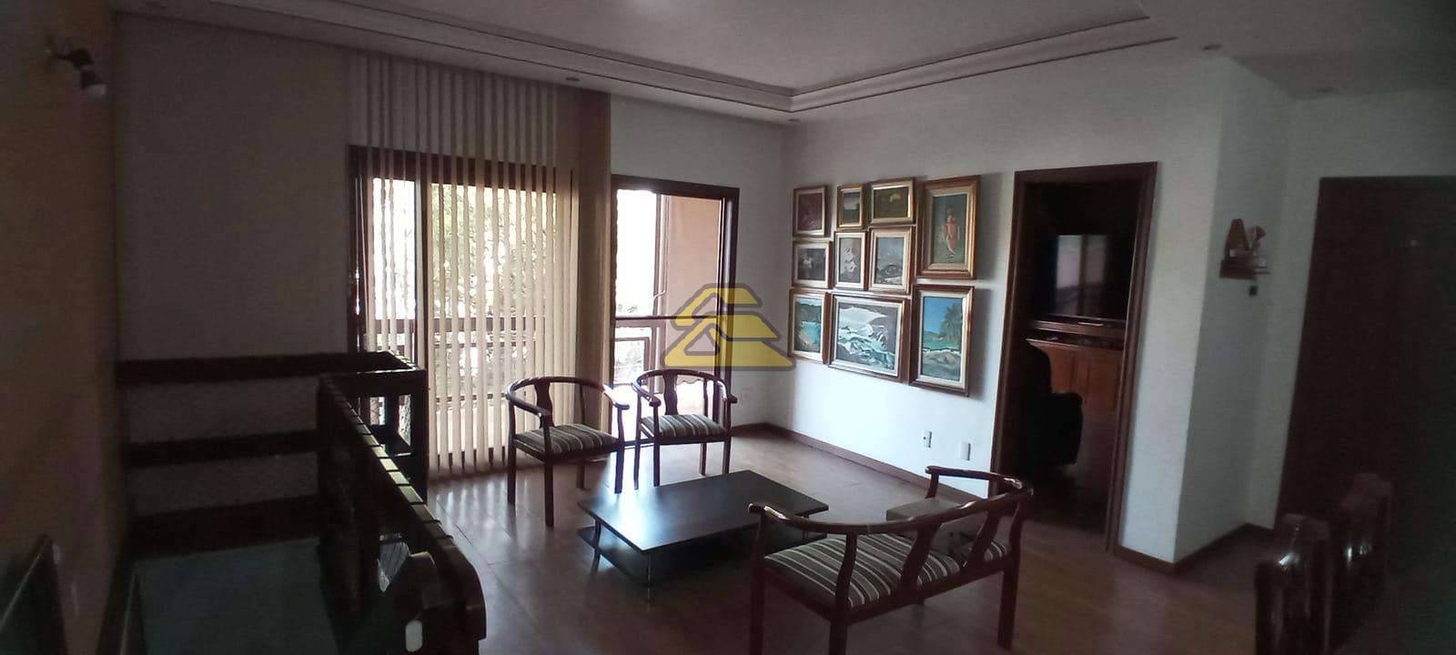 Apartamento à venda com 3 quartos, 261m² - Foto 1