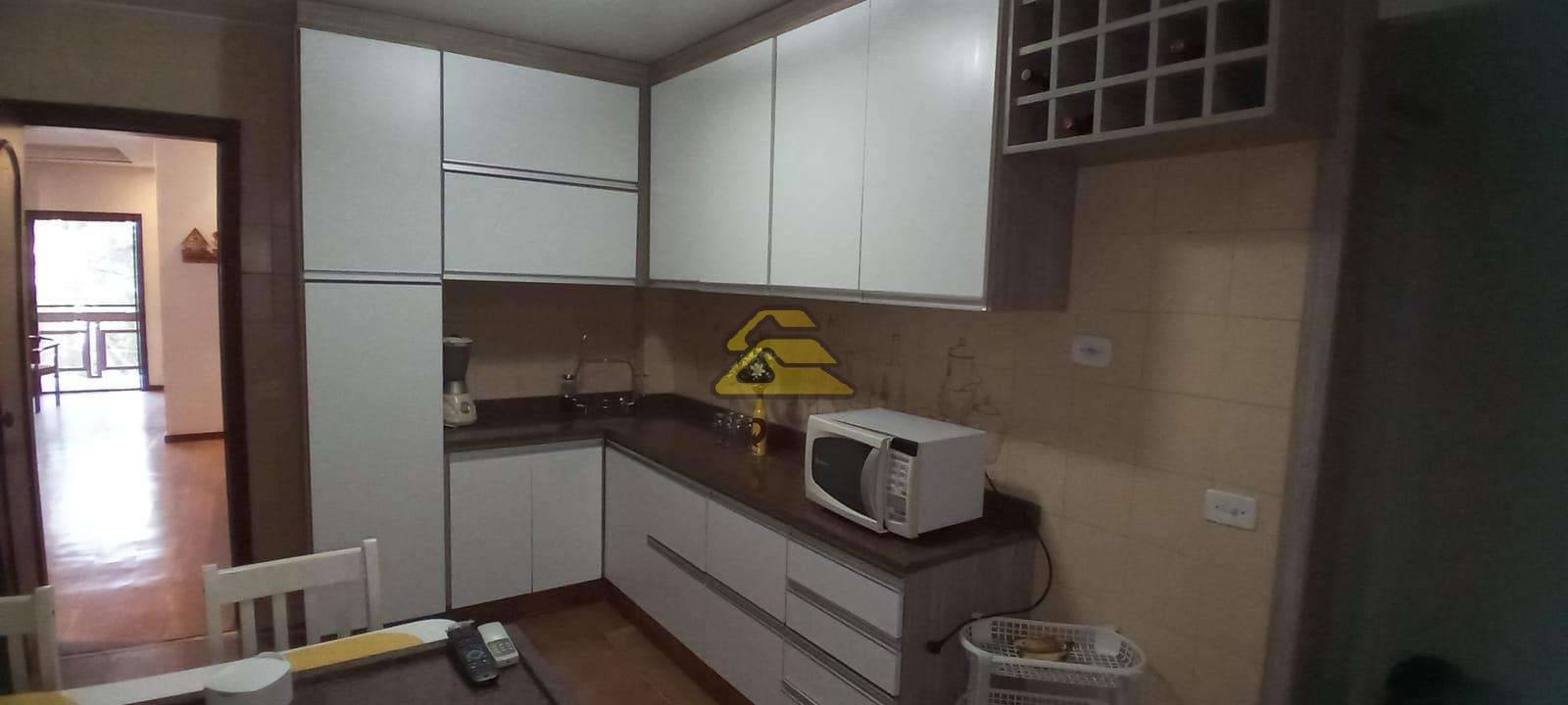 Apartamento à venda com 3 quartos, 261m² - Foto 18