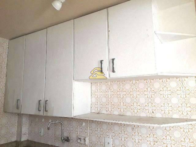 Apartamento à venda com 2 quartos, 66m² - Foto 12