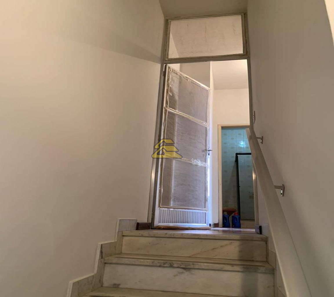 Casa à venda com 3 quartos, 180m² - Foto 11