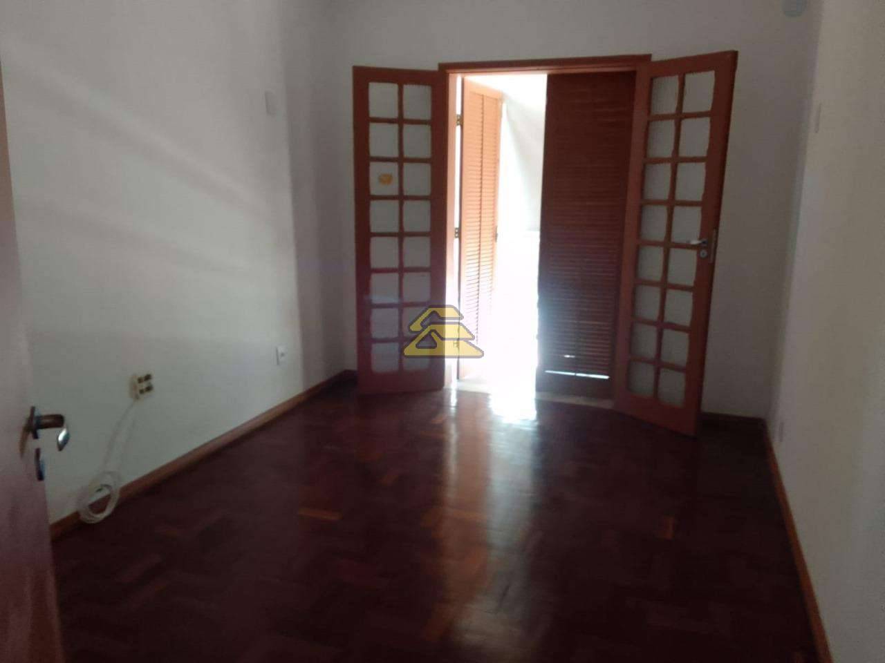 Casa à venda com 4 quartos, 166m² - Foto 9