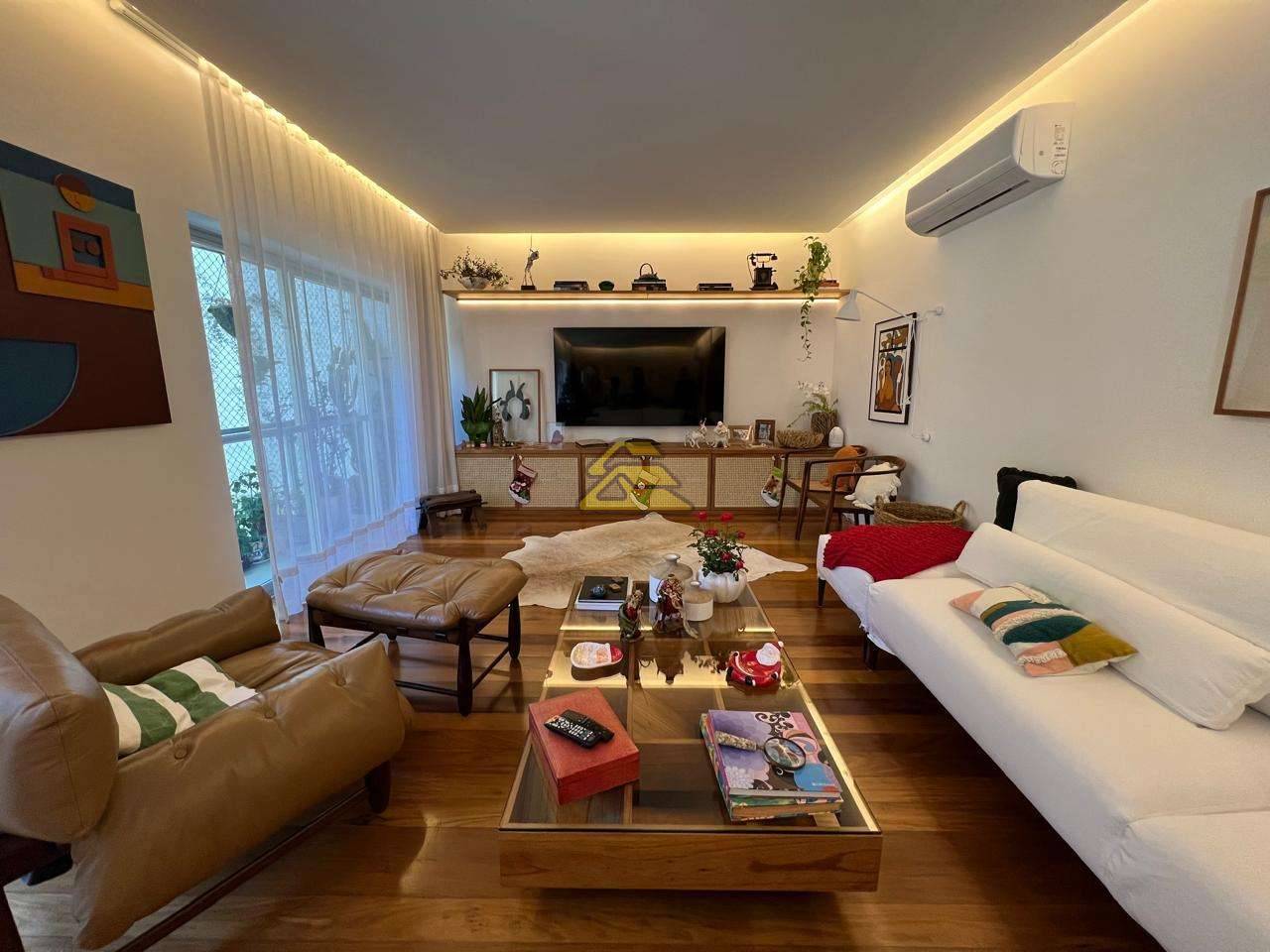 Apartamento à venda com 2 quartos, 150m² - Foto 1