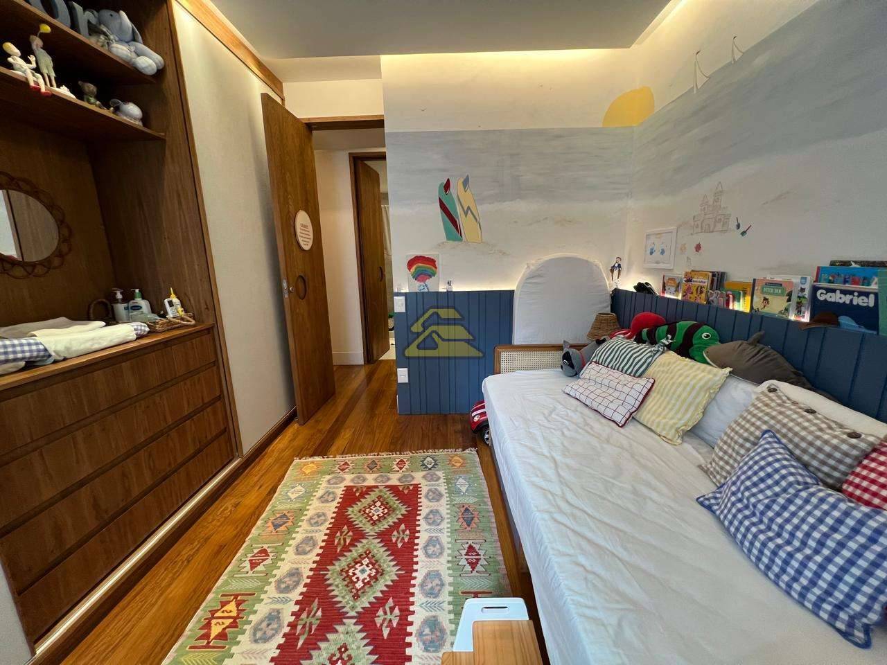 Apartamento à venda com 2 quartos, 150m² - Foto 4