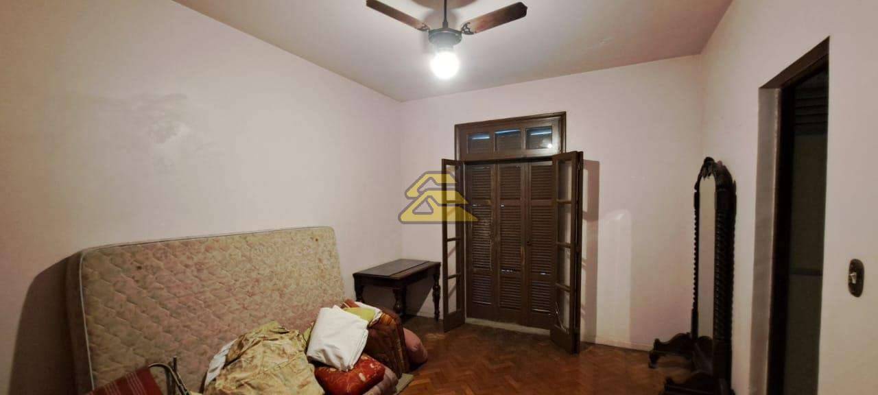 Apartamento à venda com 3 quartos, 199m² - Foto 19