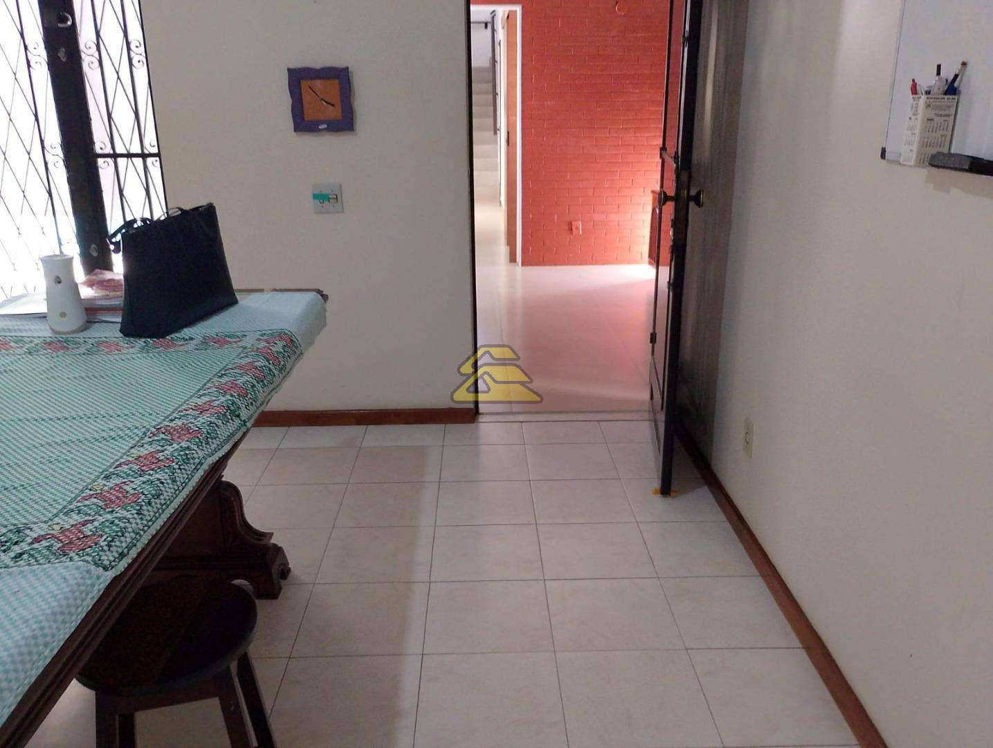 Casa à venda com 6 quartos, 439m² - Foto 30