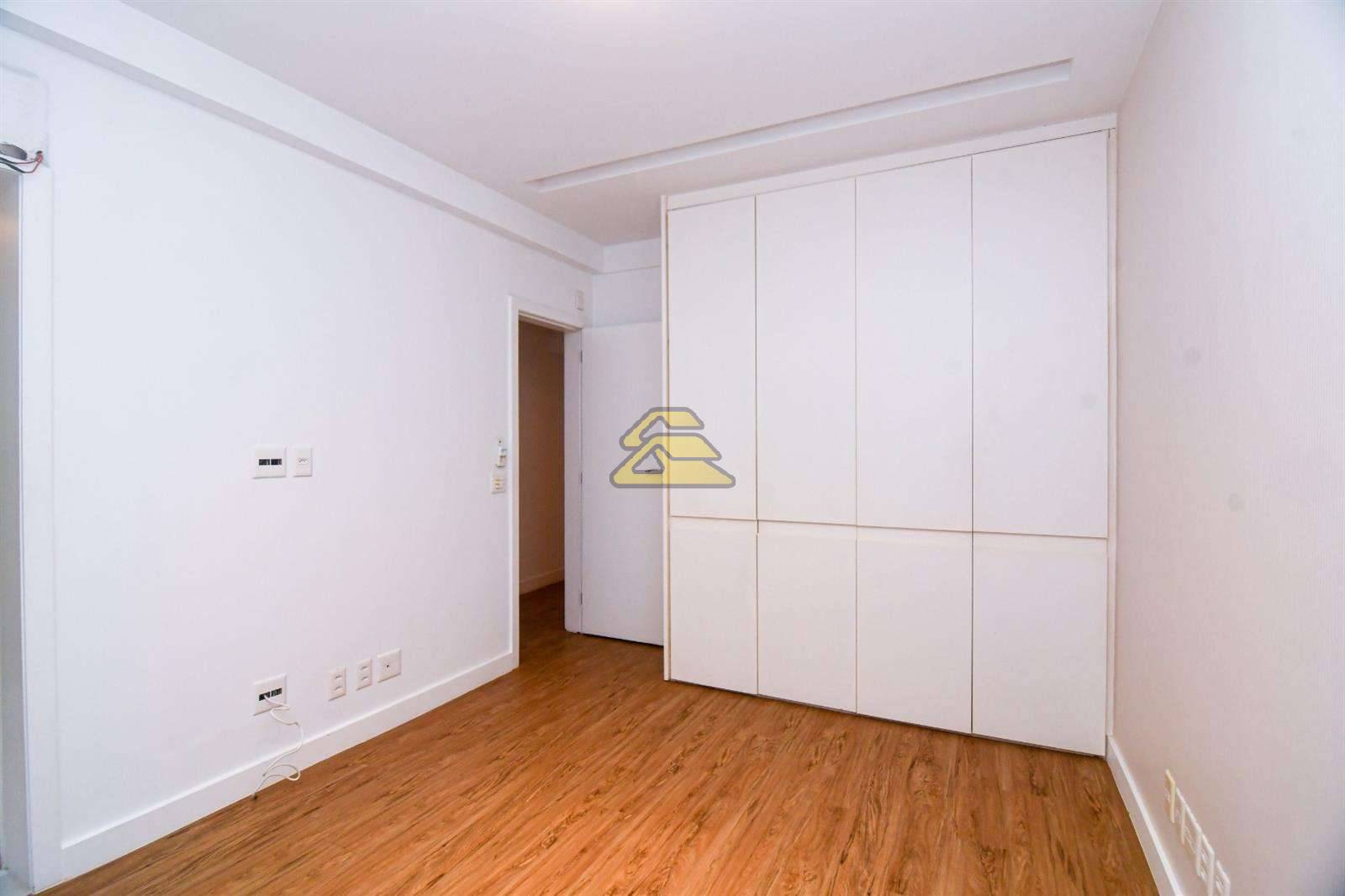 Apartamento à venda com 3 quartos, 263m² - Foto 17