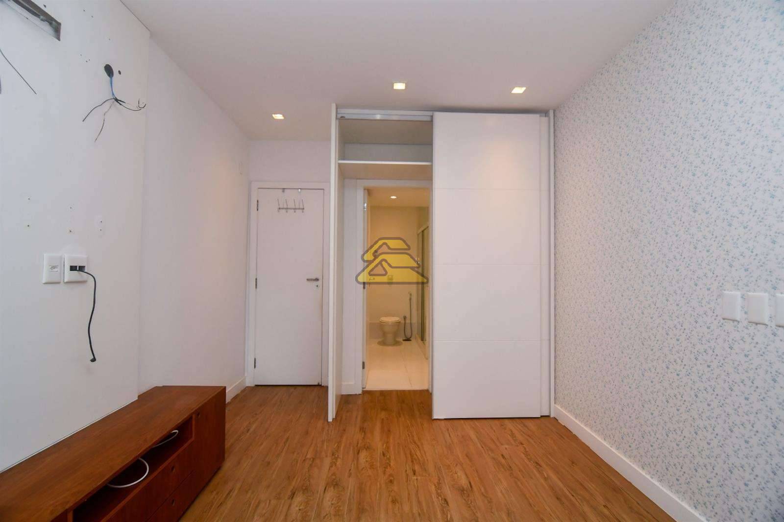 Apartamento à venda com 3 quartos, 263m² - Foto 13