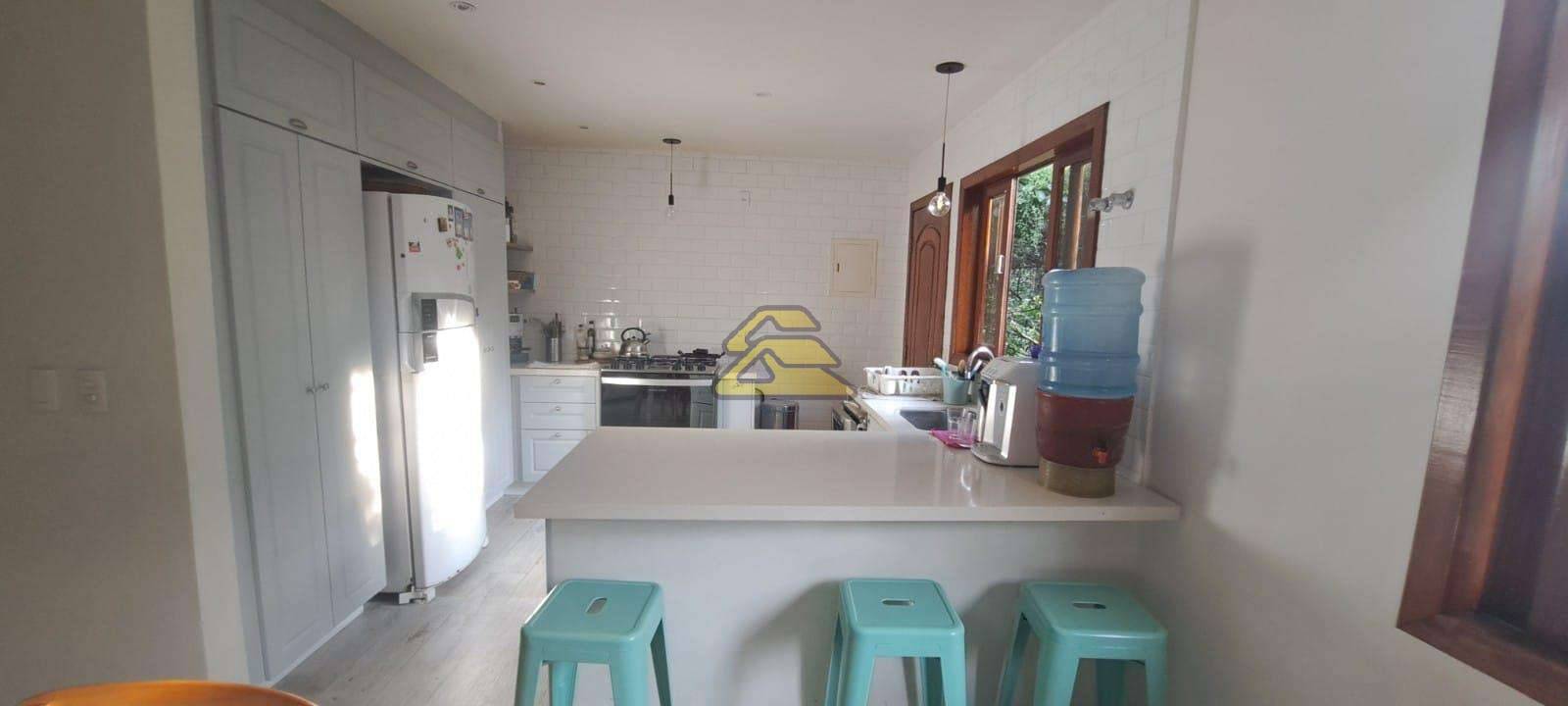 Casa à venda com 5 quartos, 224m² - Foto 28