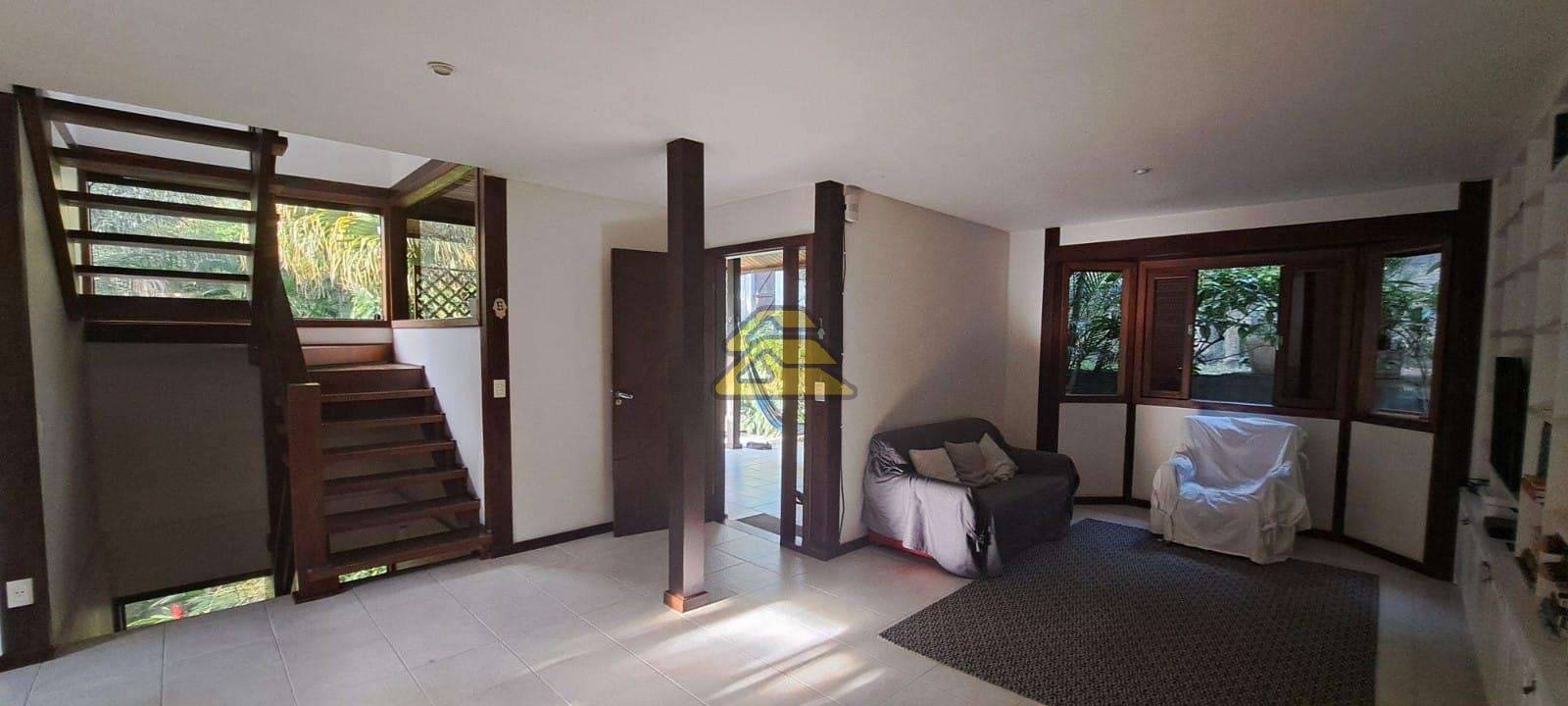 Casa à venda com 5 quartos, 224m² - Foto 5