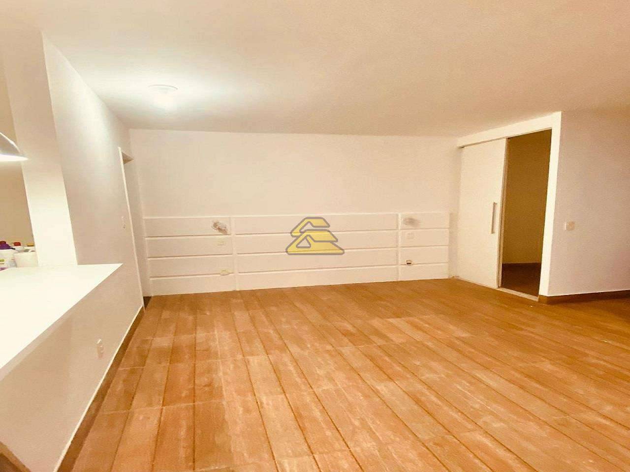 Kitnet e Studio à venda com 1 quarto, 31m² - Foto 1