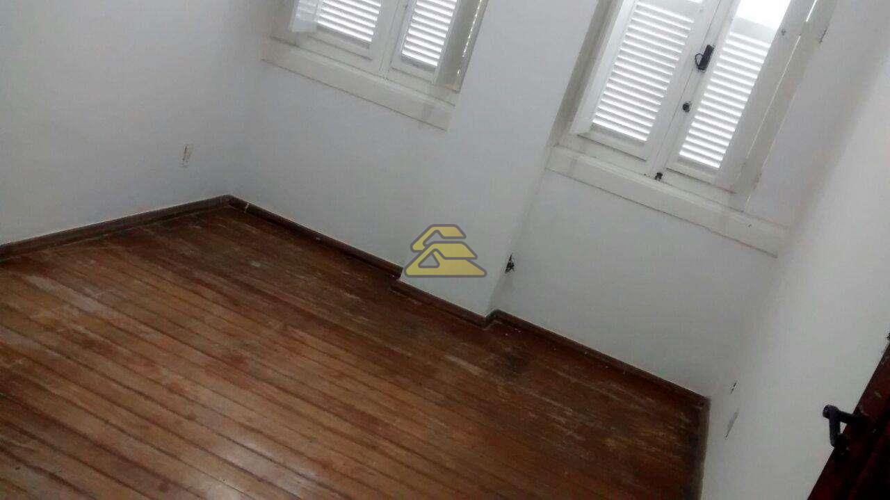 Casa à venda com 4 quartos, 189m² - Foto 5