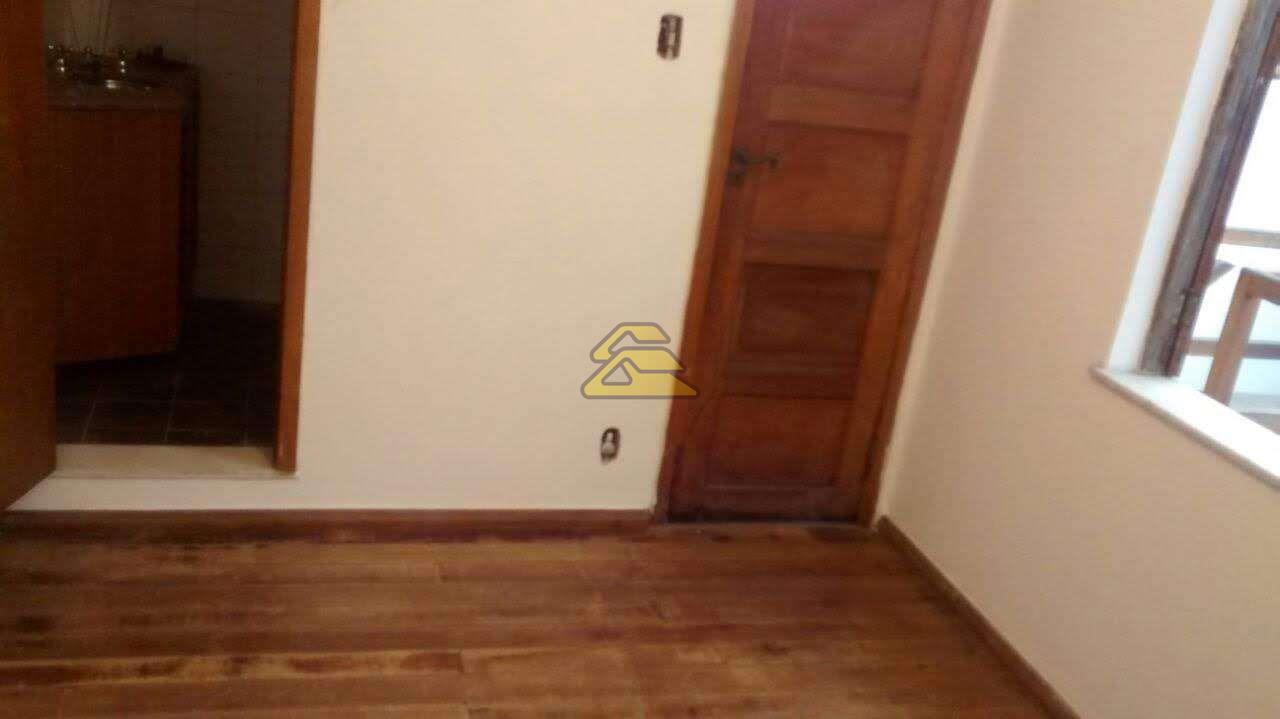 Casa à venda com 4 quartos, 189m² - Foto 14